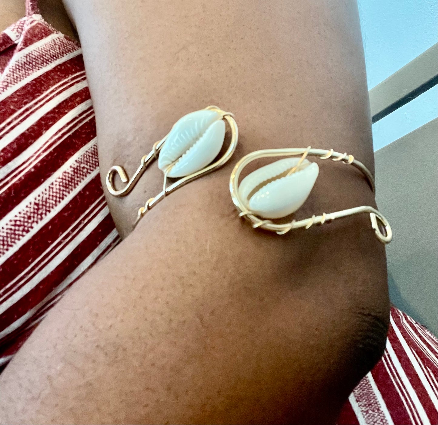 Copper hanging cowrie cuff